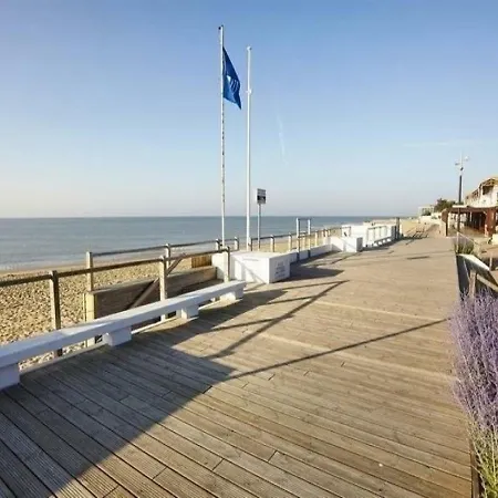 Casa de Férias Maison De 4/5 Personnes A 100m De La Plage, La Tranche-sur-mer, Confort - Fr-1-194-114 *