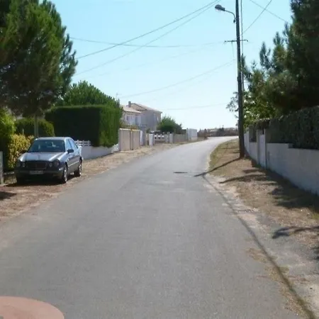 Maison De 4/5 Personnes A 100m De La Plage, La Tranche-sur-mer, Confort - Fr-1-194-114 Vakantiehuis